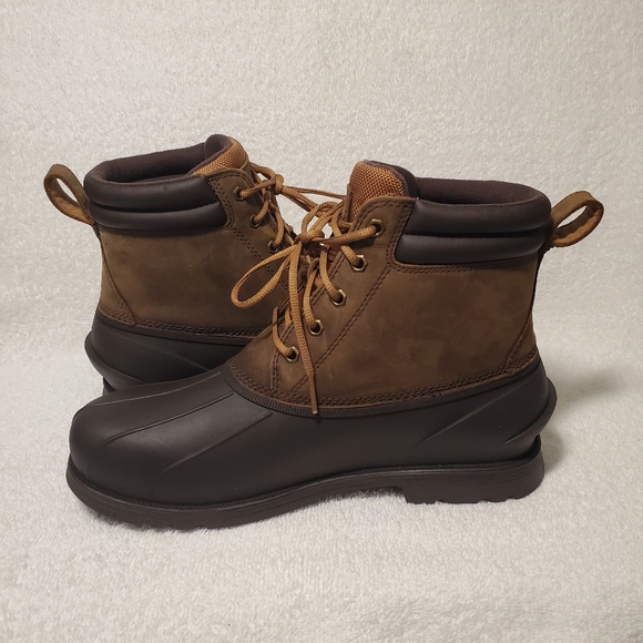 UGG Gatson Mid - Picture 3 of 7